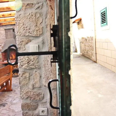 Appartamento Strada Kaštela